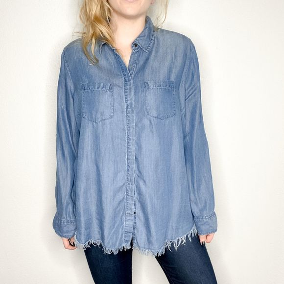 beachlunchlounge Tops - BeachLunchLounge | Split-back chambray button up